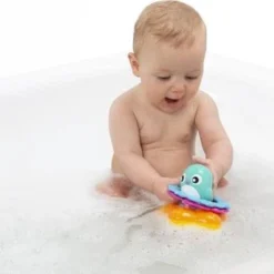 Playgro Drijvende Penquin - Badspeeltje - Badspeelgoed - Badspeelset -Aanbiedingen badspeelgoed Winkel 550x340 1