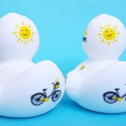 DUTCH DUCKY Badeendwinkel.nl DUTCH DUCKY Badeenden Set Van 4 Badeenden- Badspeelgoed -Aanbiedingen badspeelgoed Winkel 550x350 2