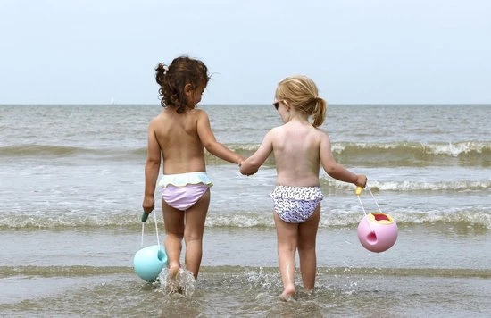 Quut Mini Ballo Banana Pink Strand Emmer - Bad Strand Speelgoed Meisje - Cadeau 1 Jaar | 2 Jaar | 3 Jaar | 4 Jaar | 5 Jaar - Geel Roze - 1,70 Liter 4 Quut Mini Ballo Banana Pink Strand Emmer - Bad Strand Speelgoed Meisje - Cadeau 1 Jaar | 2 Jaar | 3 Jaar | 4 Jaar | 5 Jaar - Geel Roze - 1,70 Liter - Afbeelding 4