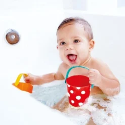 Hape - Hape Happy Buckets Set -Aanbiedingen badspeelgoed Winkel 550x550 490