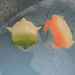Oli & Carol H2Origami Bad En Bijtspeeltje Schildpad -Aanbiedingen badspeelgoed Winkel 550x550 716