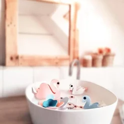 Quutopia Foam Swan Lake -Aanbiedingen badspeelgoed Winkel 550x627 4