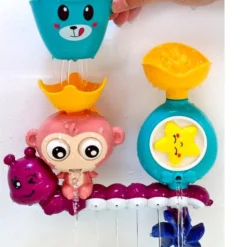 Allerion® Allerion Duo Fontein Badspeelgoed – Vanaf 1 Jaar – Rups En Aapje – Met Zuignappen -Aanbiedingen badspeelgoed Winkel 550x651 1